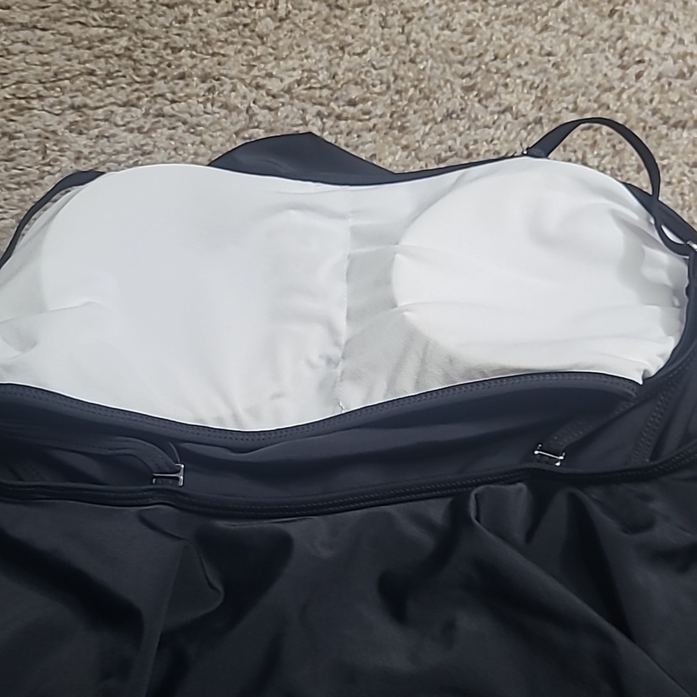 Temp Me Black Ruffled Bikini Top - Picture 4 of 7